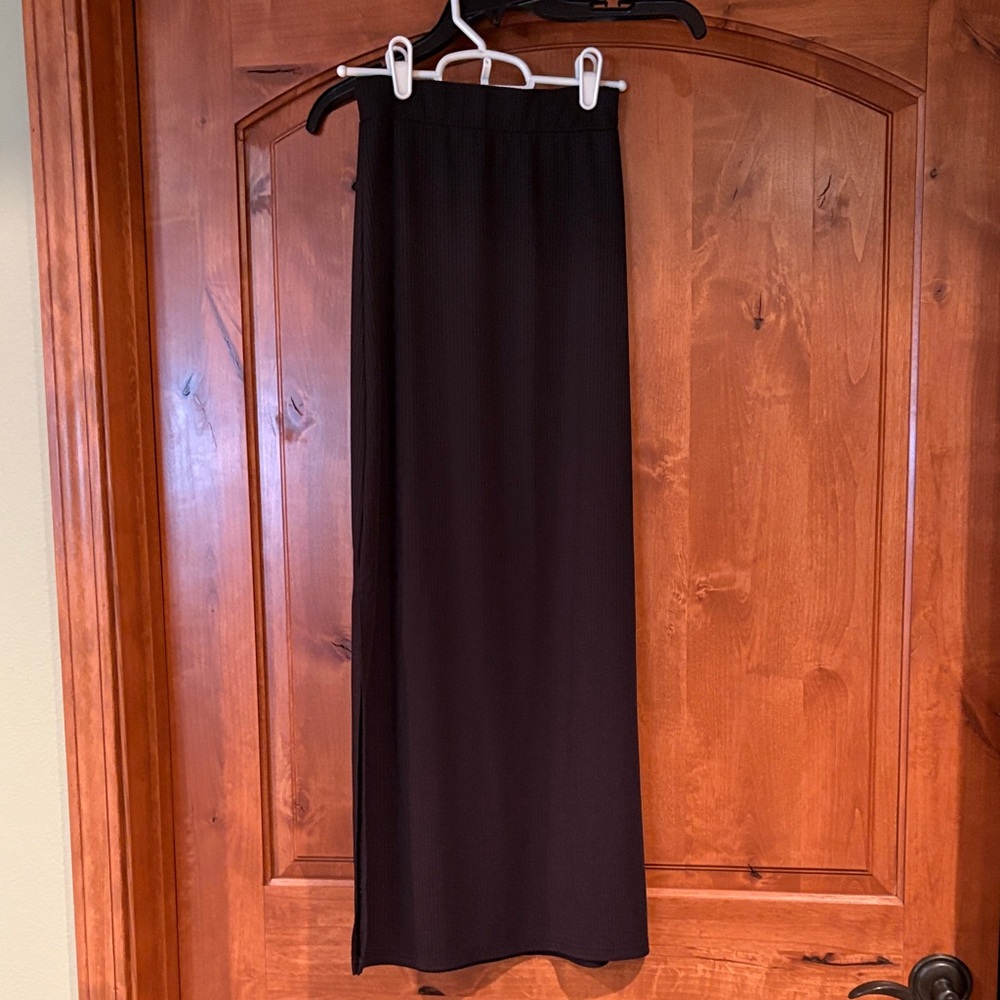 Black skirt